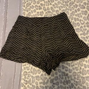 Chevron army green and black flowy shorts